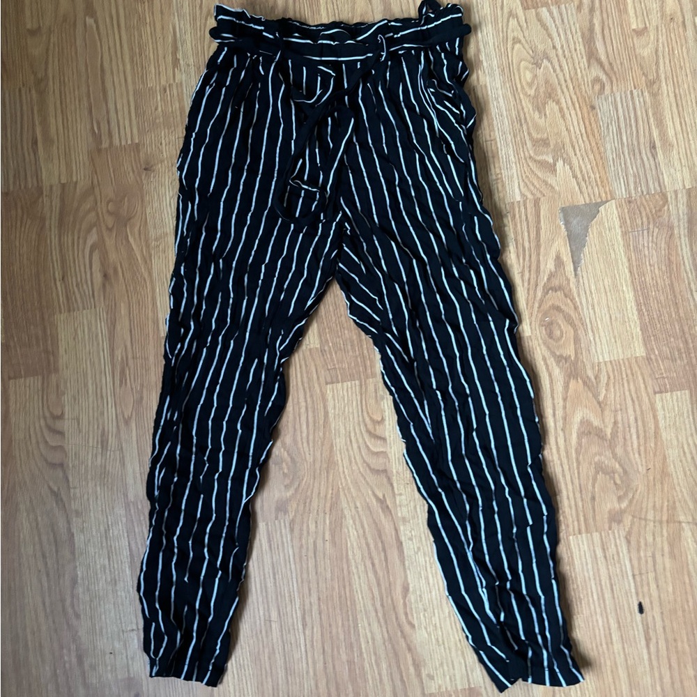 Tie Front elastic waistband striped pants